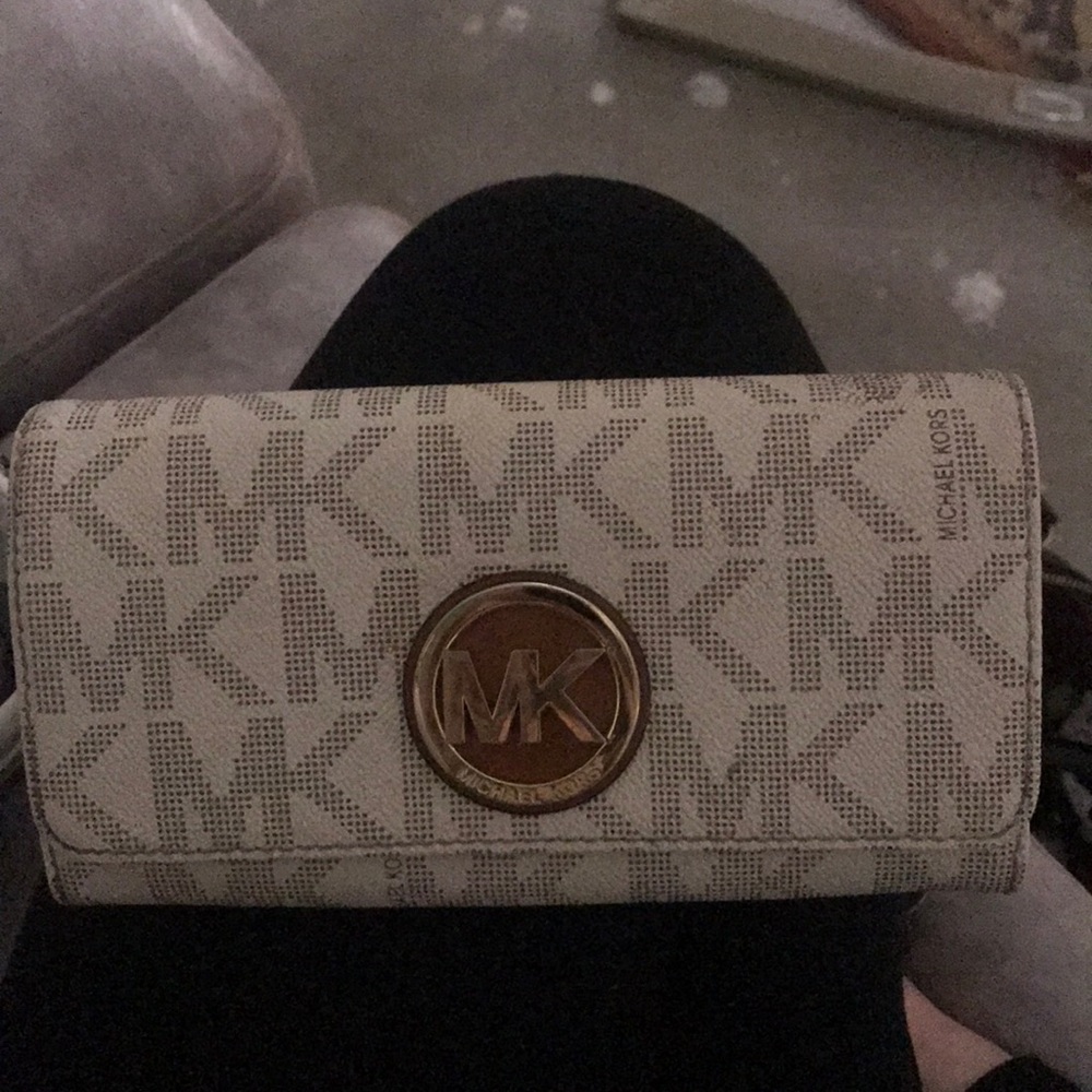 Michael Kors wallet